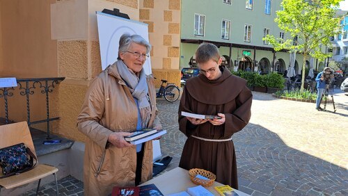 <strong>Edeltraud Trapp </strong>ist eine der <strong>Legionäre Mariens</strong>, die unermüdlich apostolisch aktiv ist. - Foto: © P. Emmanuel-Maria Fitz OFM <strong>Edeltraud Trapp </strong>ist eine der <strong>Legionäre Mariens</strong>, die unermüdlich apostolisch aktiv ist. - Foto: © P. Emmanuel-Maria Fitz OFM