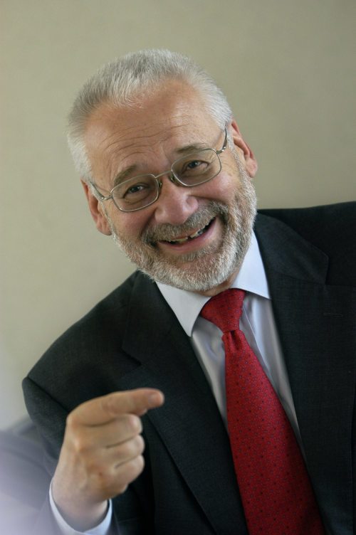 Busek: “Die Bundesregierung liest in der Früh die Kronenzeitung und weiß dann, was sie den ganzen Tag zu tun hat...“ (© Foto: seo)