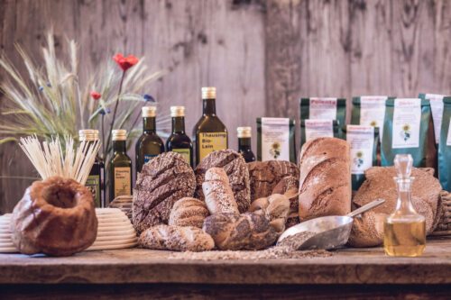 Nicht nur die Großen sind dabei: Auswahl aus den Produkten der Thausing-Naturkost (Foto: TN) Nicht nur die Großen sind dabei: Auswahl aus den Produkten der Thausing-Naturkost (Foto: TN)
