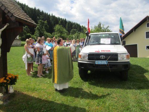 MIVA-Fahrzeugsegnung in St. Philippen ob Sonnegg (Foto: MIVA)