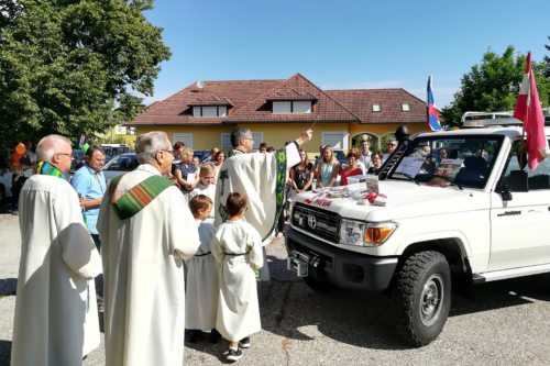 MIVA-Fahrzeugsegnung in St. Primus (Foto: MIVA)