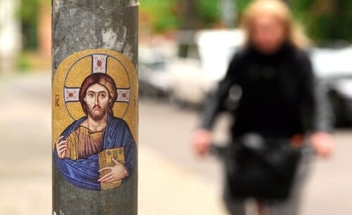 Bildunterschrift (Bildrechte sind zwingend anzugeben!) Bildunterschrift (Bildrechte sind zwingend anzugeben!)