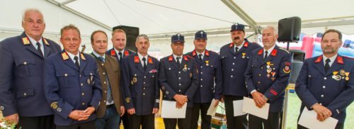 FF-Ehrung der langjährigen Mitglieder<br />
Foto: Anton Wieser