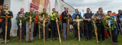 Schlußandacht auf dem Lorenziberg<br />
Foto: Anton Wieser Schlußandacht auf dem Lorenziberg<br />
Foto: Anton Wieser