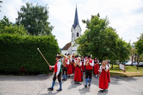 Glantaler Blasmusik Frauenstein<br />
Foto: Anton Wieser Glantaler Blasmusik Frauenstein<br />
Foto: Anton Wieser