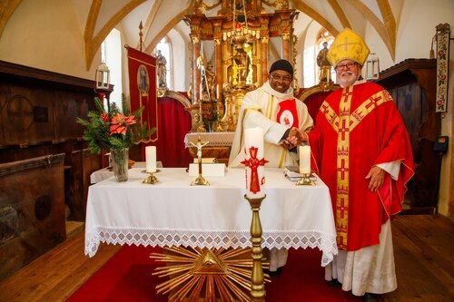Jubilar: Pfarrprovisor Charles Ogbunambala<br />
Foto: Sigi Egger