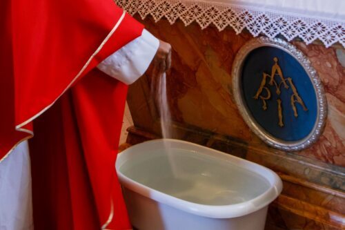 Segnung des Stephaniwassers<br />
Foto: Anton Wieser