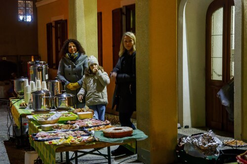 Agape<br />
Foto: Anton Wieser