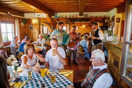 Kirchtagsmusi<br />
Foto: Anton Wieser