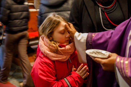 Erstkommunionkind<br />
Foto: Anton Wieser