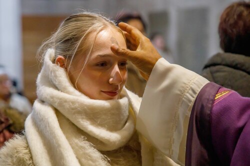 Aschenkreuz<br />
Foto: Anton Wieser