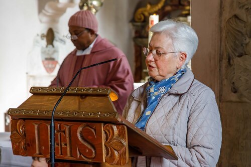 Lesung: Elfriede Stiegler<br />
Foto: Anton Wieser