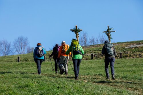 Kreuzträger am Kulm vor Liemberg<br />
Foto: Anton Wieser Kreuzträger am Kulm vor Liemberg<br />
Foto: Anton Wieser