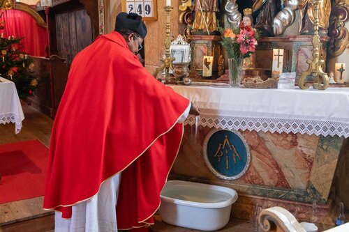 Segnung des Stefaniweihwassers<br />
Foto: Anton Wieser