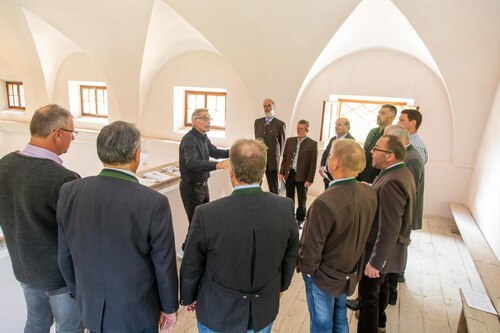 Sängerrunde Obermühlbach<br />
Foto: Anton Wieser Sängerrunde Obermühlbach<br />
Foto: Anton Wieser