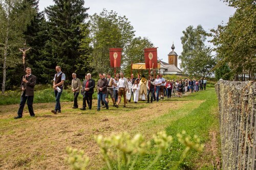 Schutzengelsonntag mit Prozession<br />
Foto: Anton Wieser