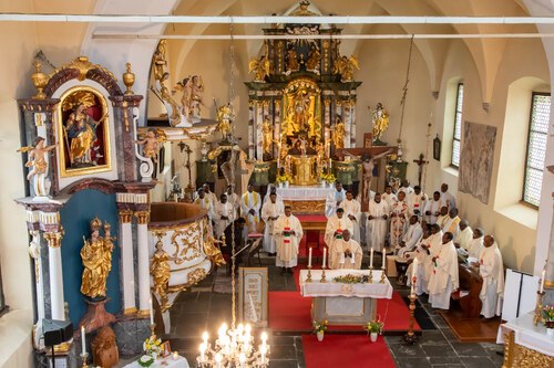 Festmesse Kirche Obermühlbach<br />
Foto: Anton Wieser