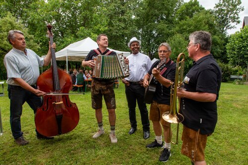 Musikgruppe “die zwei lustigen vier“<br />
Foto: Anton Wieser