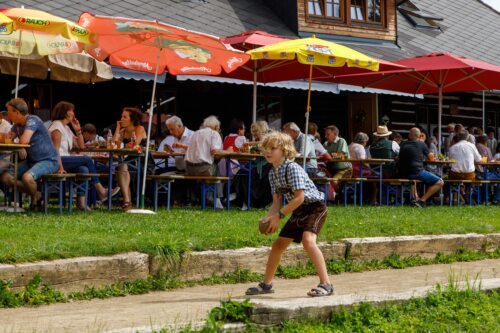 Gasthaus Jägerwirt<br />
Foto: Anton Wieser Gasthaus Jägerwirt<br />
Foto: Anton Wieser