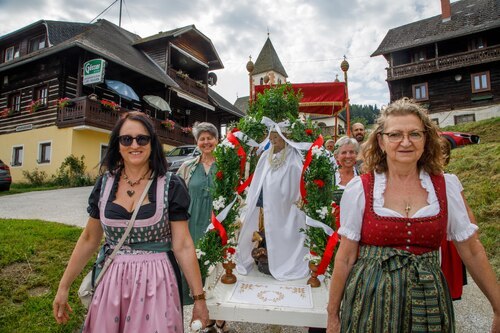 Prozession<br />
Foto: Anton Wieser