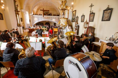 Jugendkapelle der Glantaler Blasmusik Frauenstein<br />
Foto: Anton Wieser Jugendkapelle der Glantaler Blasmusik Frauenstein<br />
Foto: Anton Wieser