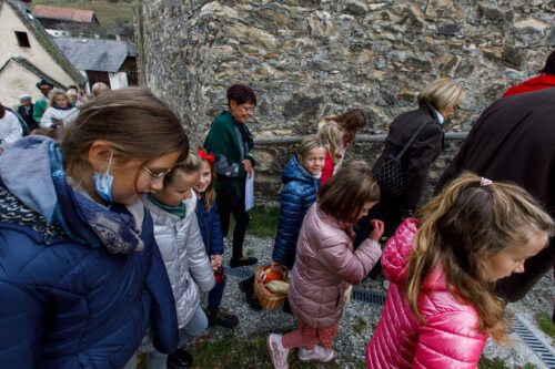 Erstkommunionkinder<br />
Foto: Anton Wieser Erstkommunionkinder<br />
Foto: Anton Wieser