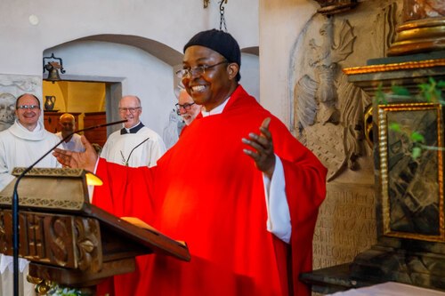 Dankesworte von Charles Ogbunambala<br />
Foto: Anton Wieser