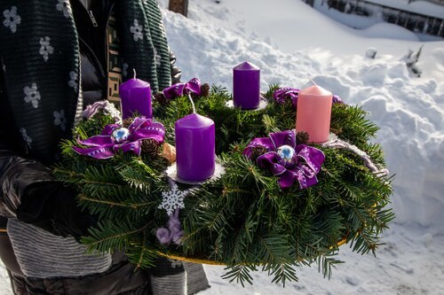 liturgischer Adventkranz<br />
Foto: Anton Wieser