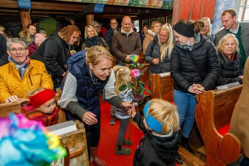 Rosen für die Eltern<br />
Foto: Anton Wieser