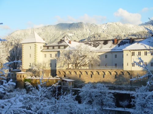 Die Missionsschwestern vom Kostbaren Blut laden zum “Stillen Silvester“ in das Kloster Wernberg ein. Foto: Kloster Wernberg Die Missionsschwestern vom Kostbaren Blut laden zum “Stillen Silvester“ in das Kloster Wernberg ein. Foto: Kloster Wernberg