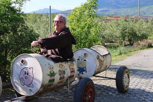 Bericht über die Projektreise mit Franz Hilf nach Albanien 2026 - Auf geht“s!<br />
Foto: @ P. Emmanuel-Maria Fitz OFM