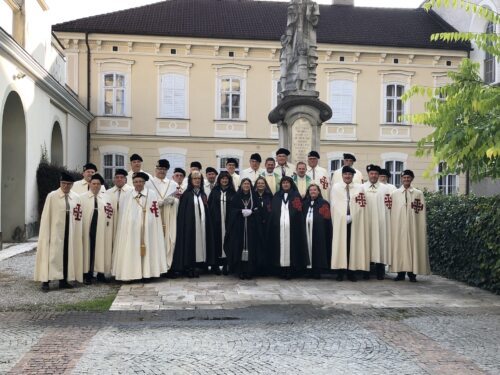 Amtseinführung Leitender Komtur. Foto: Komturei Klagenfurt Amtseinführung Leitender Komtur. Foto: Komturei Klagenfurt