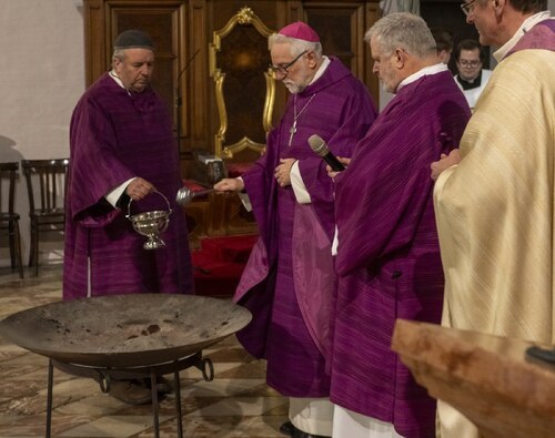 Bildunterschrift (Bildrechte sind zwingend anzugeben!)