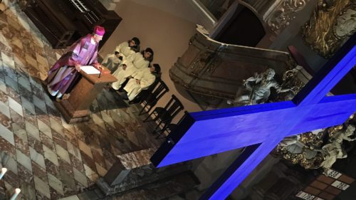 Diözesanadministrator Guggenberger am Aschermittwoch im Dom zu Klagenfurt (Foto: KH Kronawetter) Diözesanadministrator Guggenberger am Aschermittwoch im Dom zu Klagenfurt (Foto: KH Kronawetter)