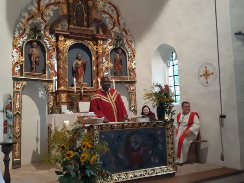 <em>Festgottesdienst in der Filialkirche St. Bartholomä. (Foto: Hermine Sereinig)</em>