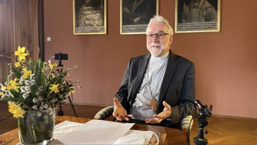 Bischof Josef Marketz beim großen Osterinterview im Bischofshaus (Foto: Videostill - Internetredaktion)