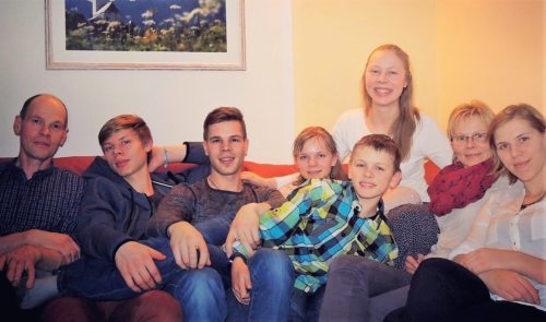 Familie Borstner - Weihnachten 2015<br />
(Foto: Familie Borstner) Familie Borstner - Weihnachten 2015<br />
(Foto: Familie Borstner)