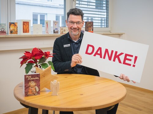 Caritasdirektor Ernst Sandriesser dankt für Geld-, Zeit- und Sachspenden und bittet auch im neuen Jahr um Unterstützung für Menschen in Not. Foto: Caritas/Johannes Leitner         