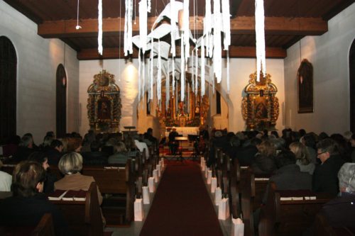 Edlinger Kirche bis auf den letzten Platz besetzt (© Foto: “p“) Edlinger Kirche bis auf den letzten Platz besetzt (© Foto: “p“)
