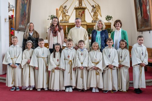 Erstkommunionfest in der Pfarrkirche St. Josef am Ossiachersse (Foto: Luschnig)