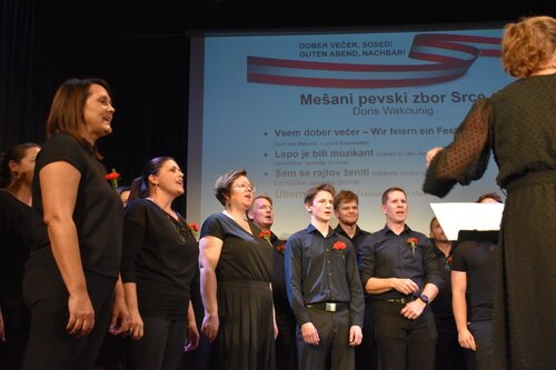 Bildunterschrift (Bildrechte sind zwingend anzugeben!)