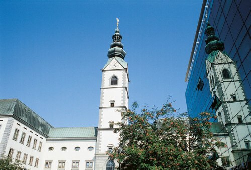 ORF-Radio und Fernsehen übertragen den Gottesdienst aus dem Klagenfurter Dom.<br />
Foto: Pressestelle/Assam ORF-Radio und Fernsehen übertragen den Gottesdienst aus dem Klagenfurter Dom.<br />
Foto: Pressestelle/Assam