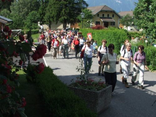 Auf dem Domitianweg der Spur Gottes folgen. (© Foto: Foto: Pfarre Millstatt )