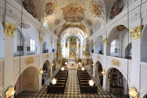 In der Domkirche wird auch weiterhin täglich die Heilige Messe gefeiert (Fritz)