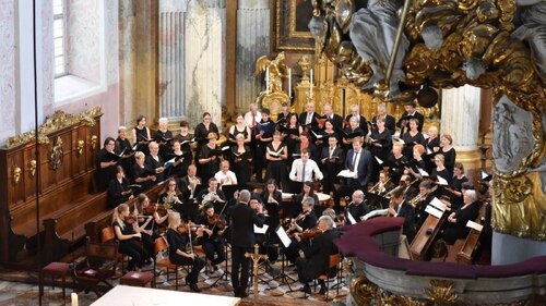 Die besondere Bedeutung des Osterfestes zeigt sich auch in der feierlichen kirchenmusikalischen Gestaltung der Gottesdienste (im Bild: Dommusik Klagenfurt). Foto: KHKronawetter