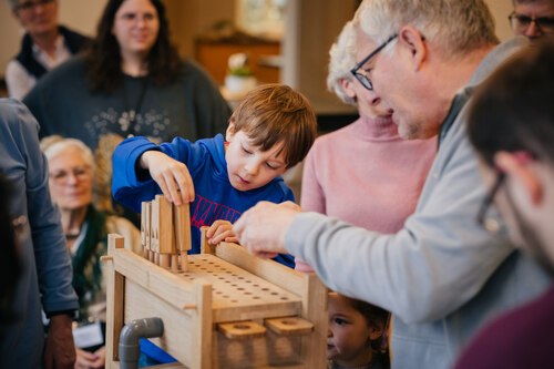 Premiere beim Orgelsonntag in Ossiach: Der Klagenfurter Domorganist Klaus Kuchling wird gemeinsam mit Kindern eine Pfeifenorgel bauen. Foto: Ksenia Reisinger