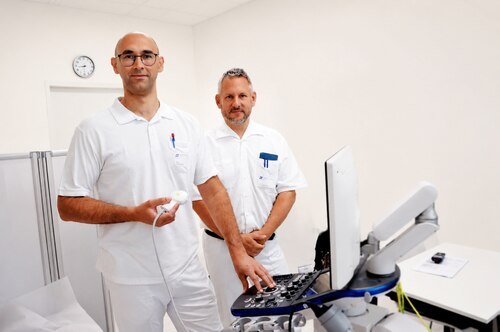OA Dr. Marco Franzoi und Prim. Dr. Hans Peter Gröchenig (rechts) (Foto: © Barmherzige Brüder)