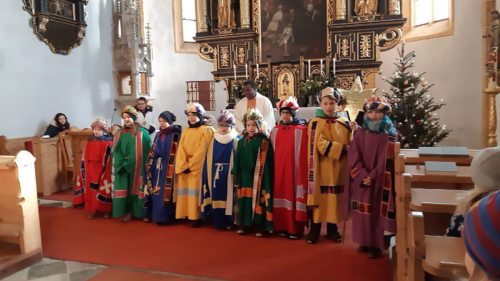 Die Sternsingerabschlussmesse am 6. Jänner (Foto: Hermine Sereinig)