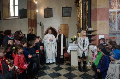 Kindersegnung anlässlich der Firmung (© Foto: Ulrike Haßler)