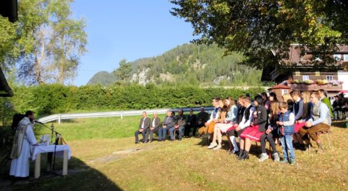 Gottesdienst auf der Windischen Höhe<br />
(© Foto: P.St.)